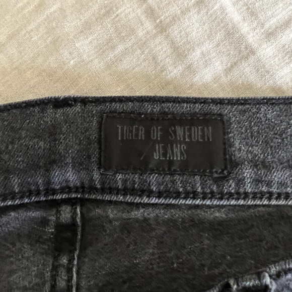 Skinny Faded Black Stretch Denim (33/32) - Picture 5 of 8